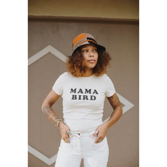 the The Bee & The Fox Tops - Mama Bird Graphic Tee Crewneck Short Sleeve Casual Top T-Shirt Women's